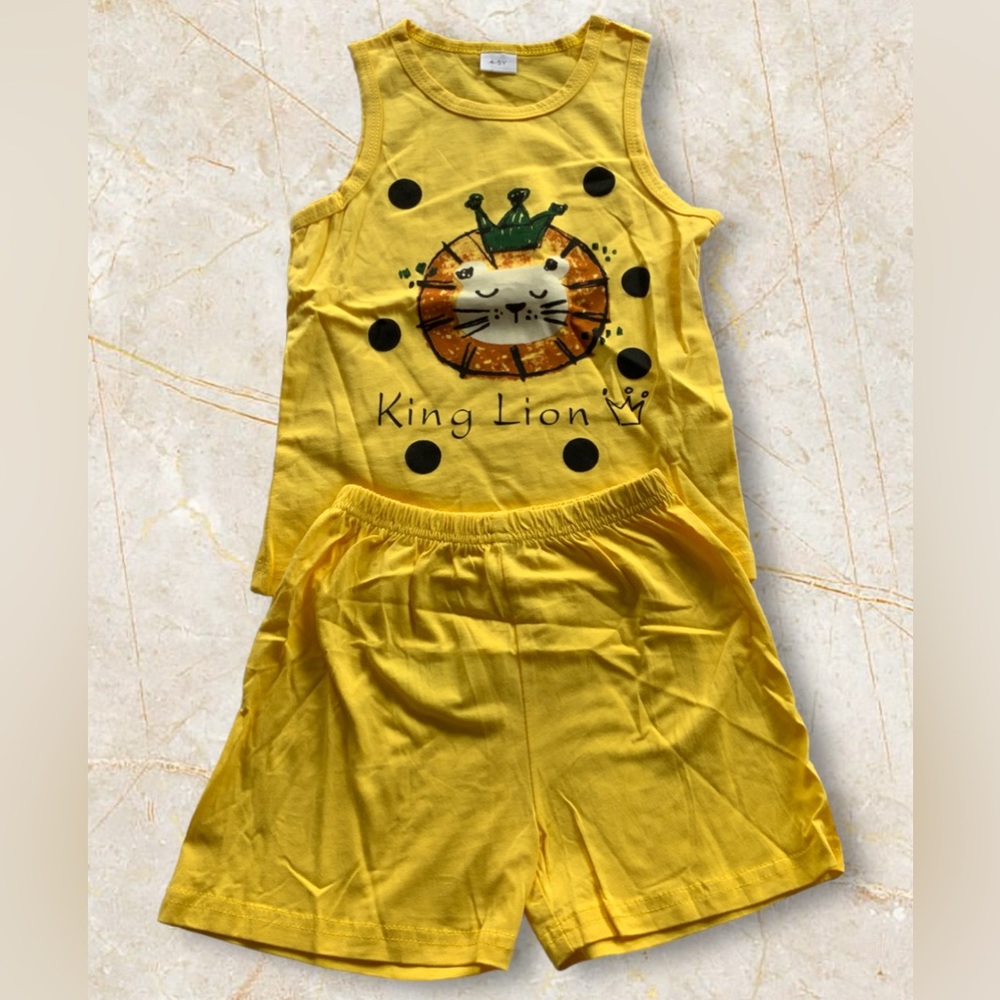 New. King Lion Short Set
